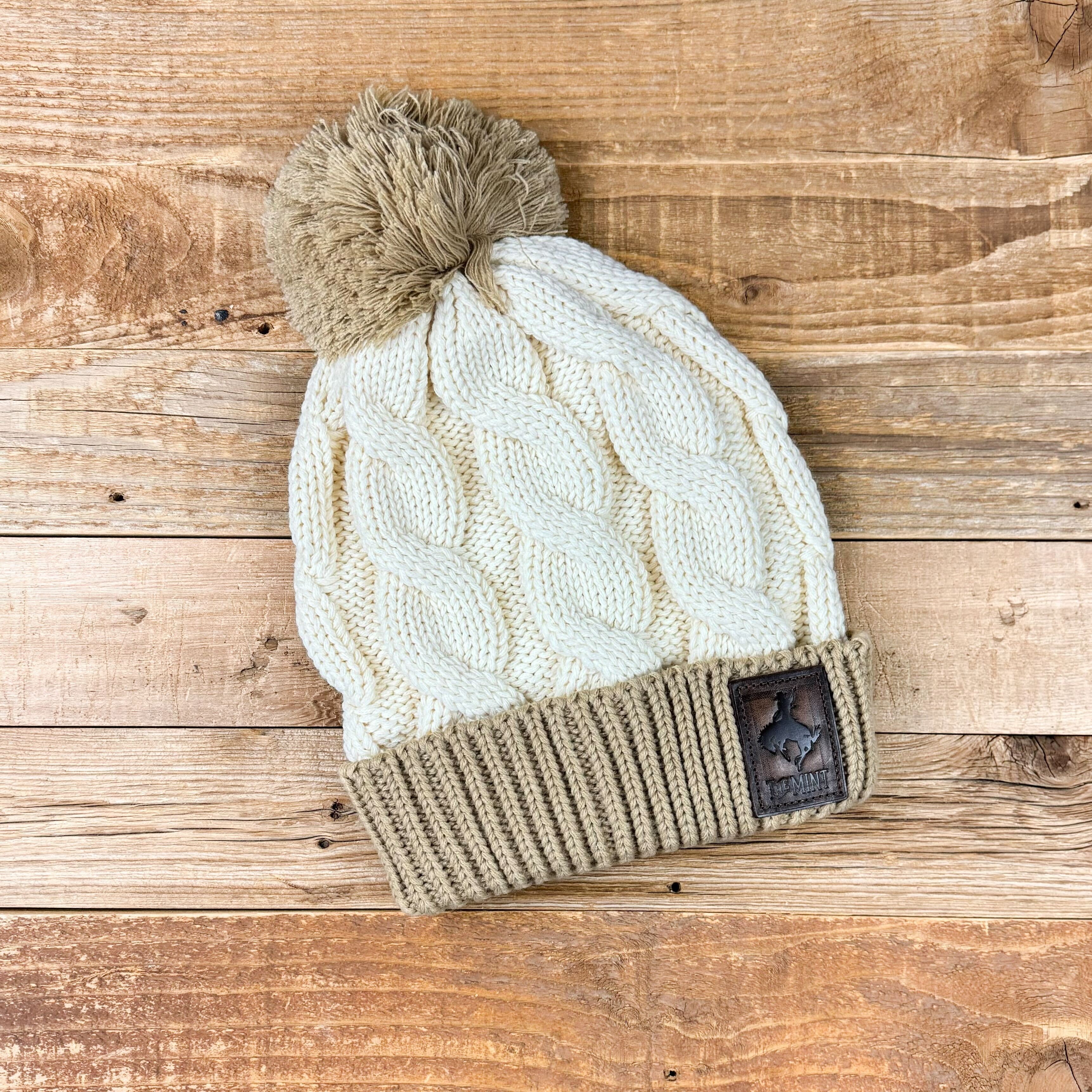 CableKnitPomBeanie-cream_mocha